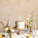 Άσπρο κεράκι με φυσικά λουλούδια - Αριθμός 1