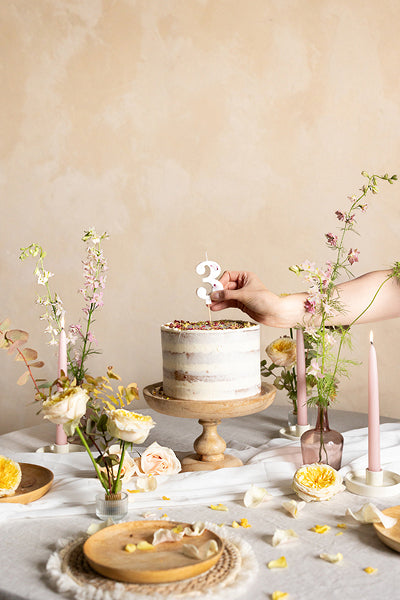 Άσπρο κεράκι με φυσικά λουλούδια - Αριθμός 3