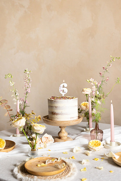 Άσπρο κεράκι με φυσικά λουλούδια - Αριθμός 6