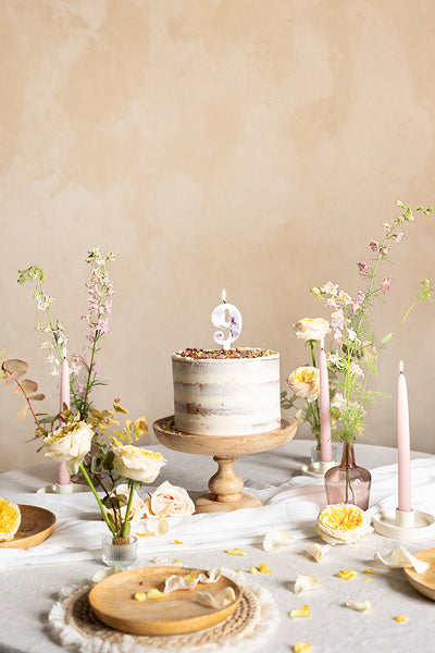 Άσπρο κεράκι με φυσικά λουλούδια - Αριθμός 9