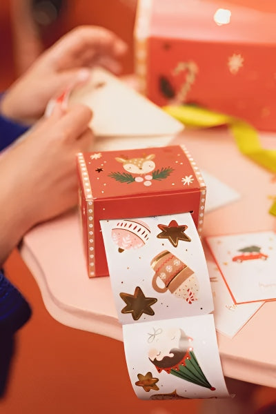 Χριστουγεννιάτικα Αυτοκόλλητα & Ετικέτες σε κουτάκι (68 τεμ)