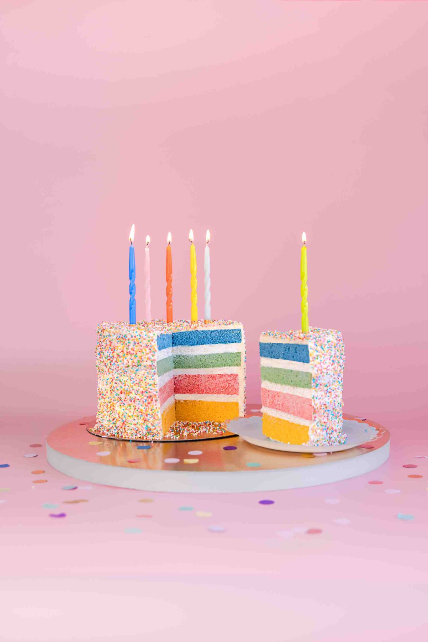 Πολύχρωμα Κεράκια Twisted με χρυσή βάση (6 τεμ)