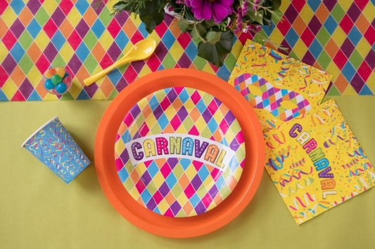 Πιάτα Χάρτινα Καρναβάλι - Carnival / 10 τεμ