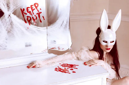 Αυτοκόλλητα Τζαμιού - Ματωμένα Χέρια