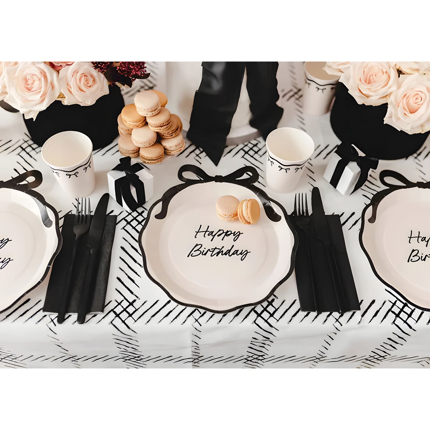 Χάρτινα Πιάτα με Φιόγκο - Happy Birthday (6 τεμ)