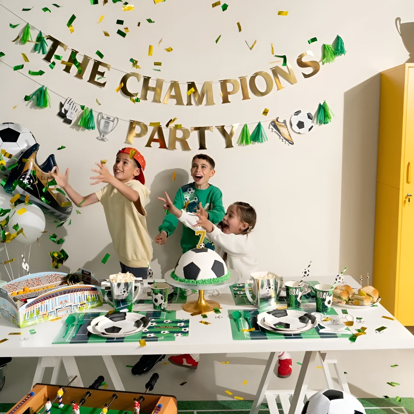 Διακοσμητική Γιρλάντα - The Champions Party (3,10m)