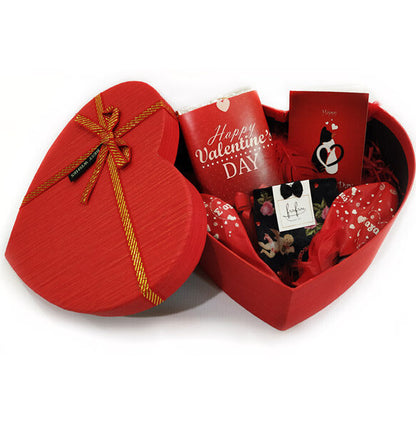 Κουτί Βαλεντίνου με εσώρουχο "Happy Valentine's Day"