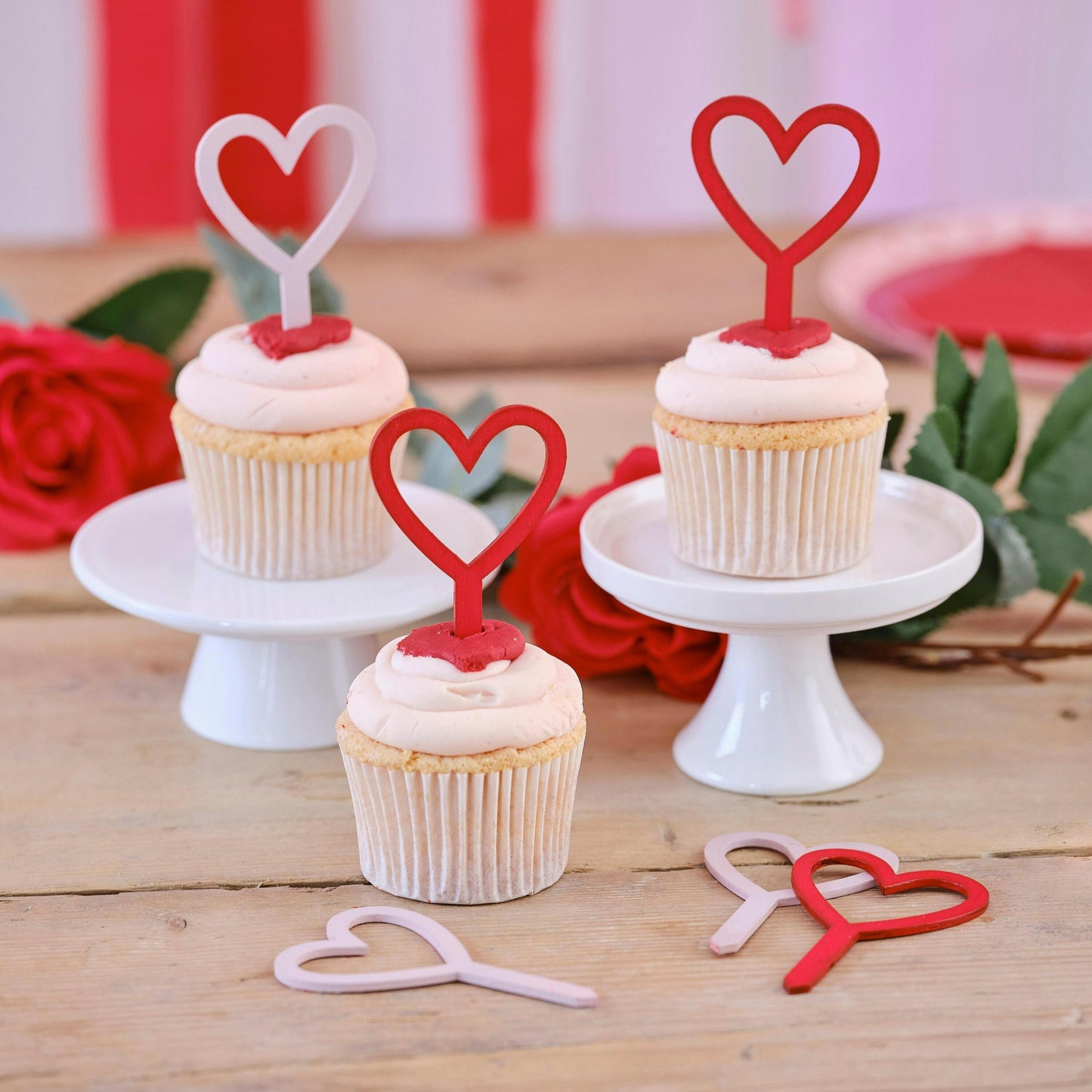 Ξύλινα Toppers για Cupcakes Καρδιές (6 τεμ)