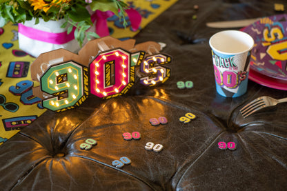 Ξύλινο Διακοσμητικό Φωτιστικό 90's