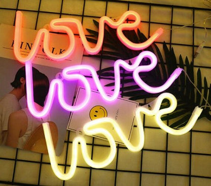 Neon Led Φωτιστικό LOVE