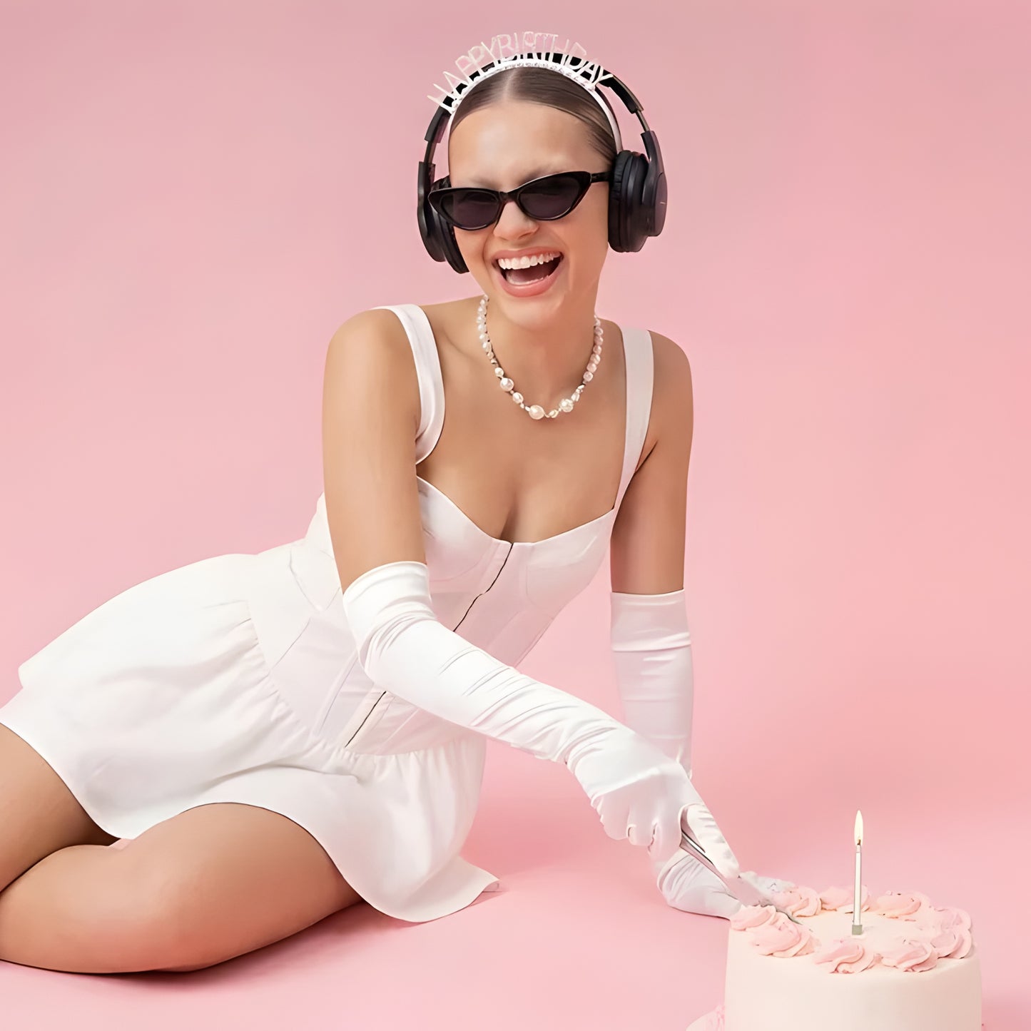 Στέκα Ασημί με Στρασάκια - Happy Birthday
