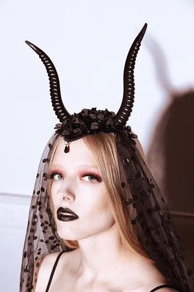 Στέκα Διαβόλου με πέπλο