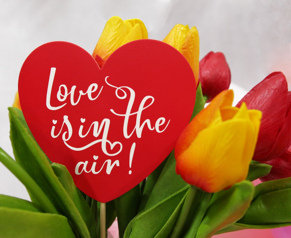 Topper τούρτας καρδιά "Love is in the air"