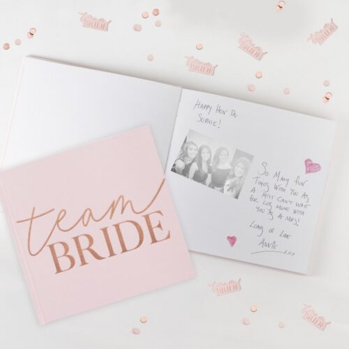 Βελούδινο Βιβλίο Ευχών ‘Team Bride’