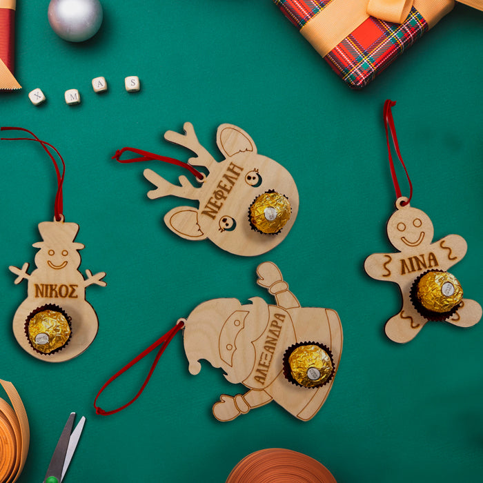 Χριστουγεννιάτικο κουτί με 4 στολίδια & σοκολατάκια