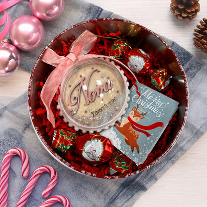 Χριστουγεννιάτικο κουτί με Δώρα - Νονά